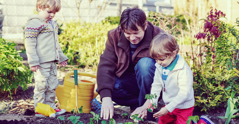 Cultiver un potager avec ses enfants par MYKE